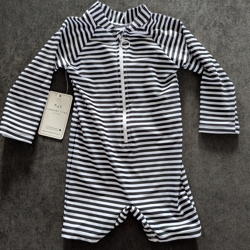 🐢2/$60🐢 Current Tyed sunsuit / swimsuit